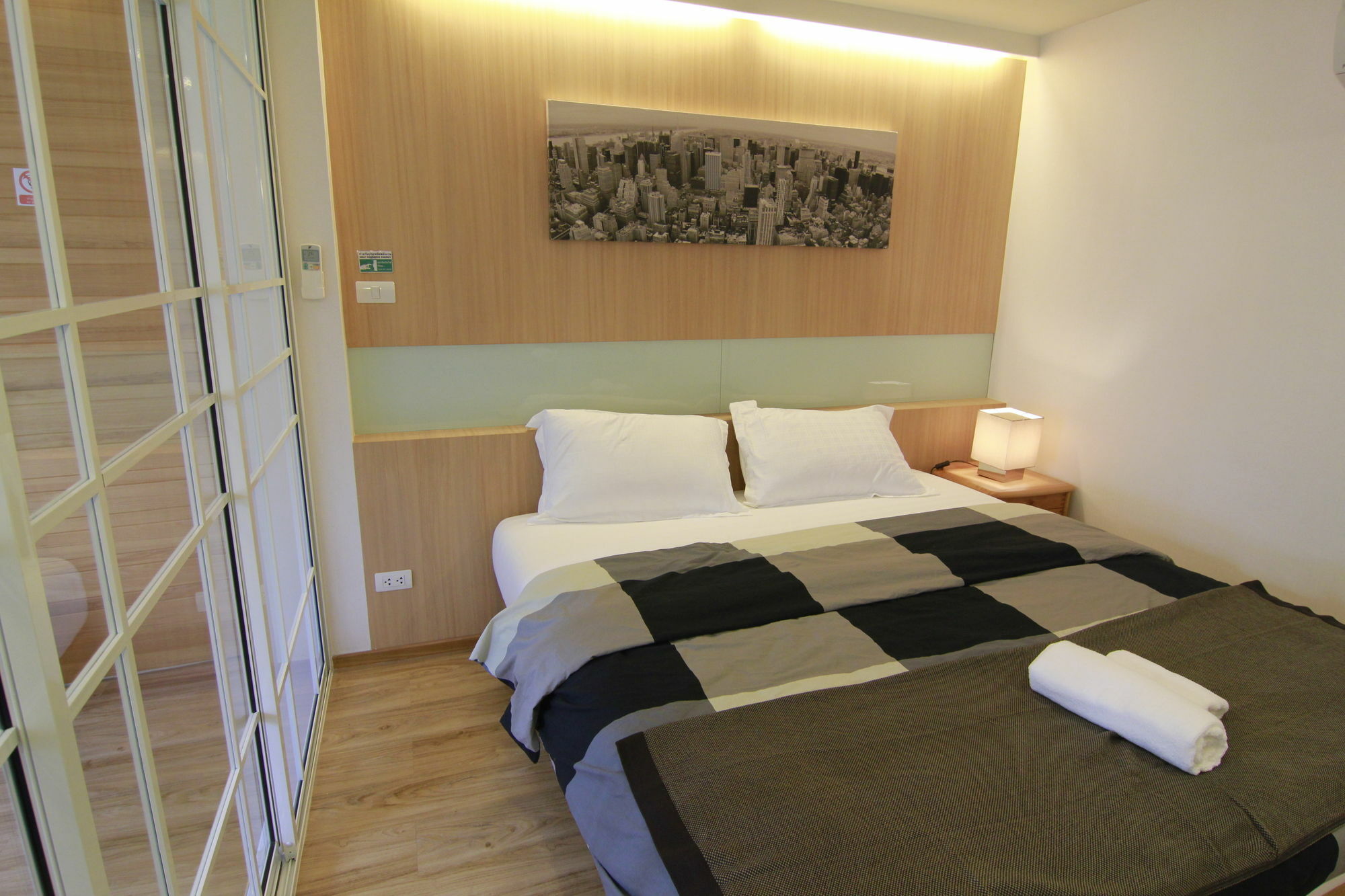 S Bloc Saladaeng Bed & Breakfast Bangkok Exterior photo